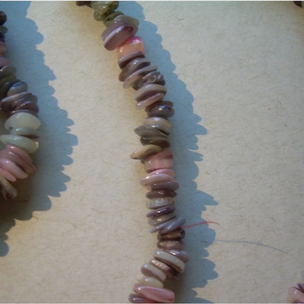 GENUINE NATURAL SMOOTH PUKA SHELL NECKLACE 🐚 - Picture 3 of 7